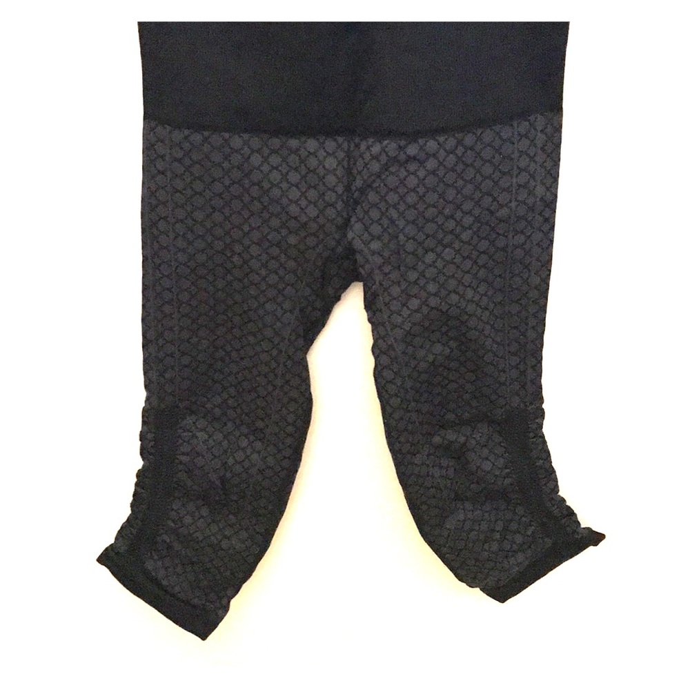 Lululemon In-The-Flow Crop II Size 2